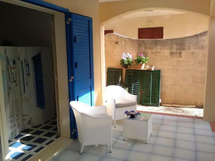Brezza Di Mare Apartment Punta Secca Ngoại thất bức ảnh