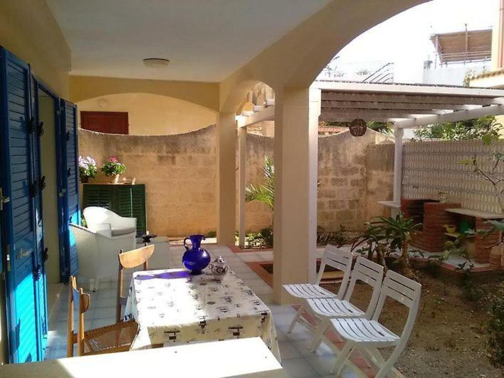 Brezza Di Mare Apartment Punta Secca Ngoại thất bức ảnh