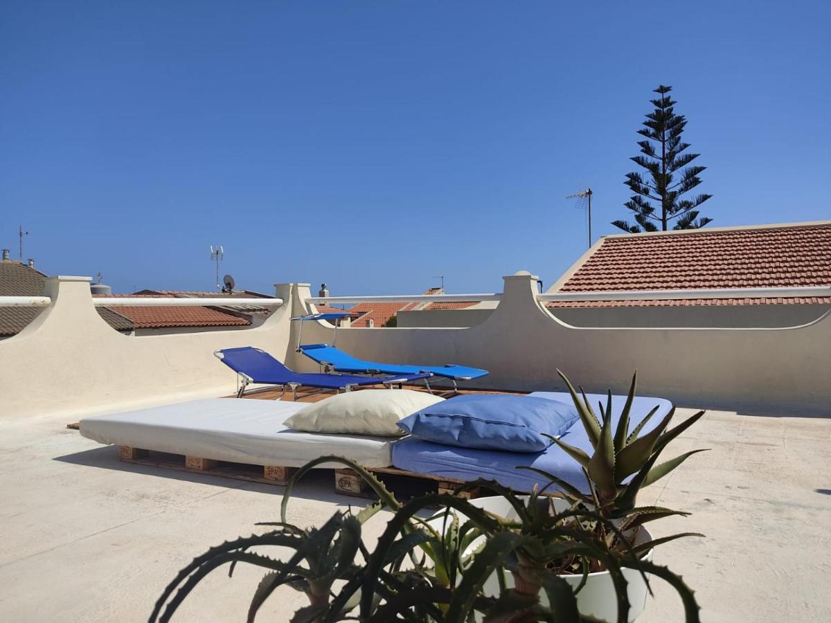 Brezza Di Mare Apartment Punta Secca Ngoại thất bức ảnh